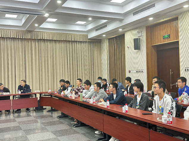 学生代表
